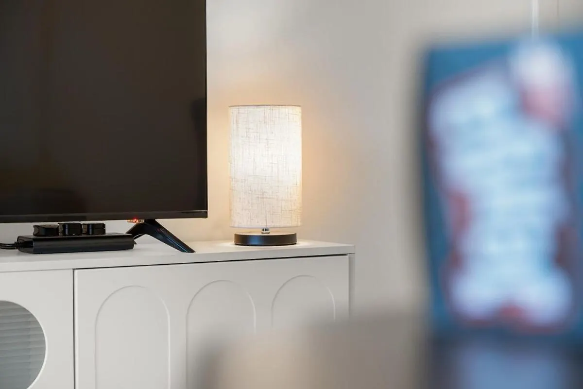 Apartment First Class 1Br Spacious Comfort Awaits Dubai United Arab Emirates
